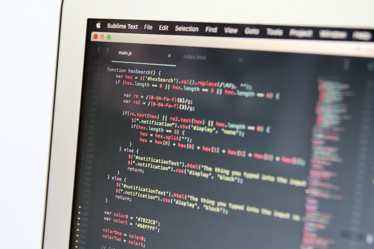 Real-time DLR Tracking — SendShortly